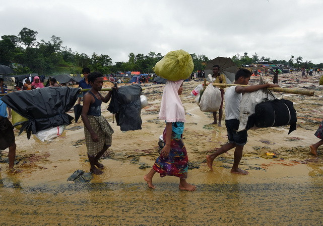 Bangladesh cấm cung cấp phương tiện liên lạc cho người Rohingya ảnh 1