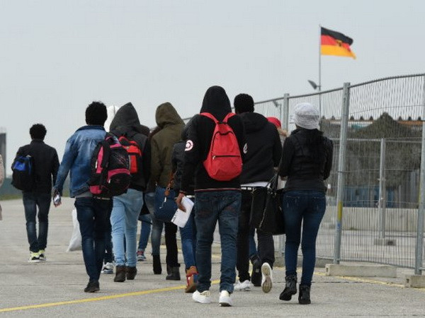 Nước Đức sốc vì người tị nạn được khuyến khích bán dâm ảnh 1