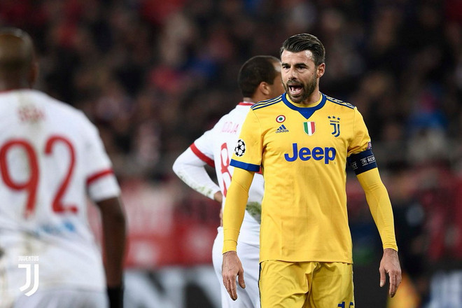 Champions League: Xác định được thêm 4 đội vào vòng knock-out ảnh 4