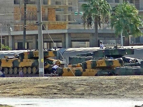 SOHR: Thổ Nhĩ Kỳ nã pháo và đụng độ với quân thánh chiến ở Idlib ảnh 1