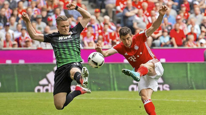 Bayern hủy diệt Augsburg: Sẵn sàng quyết chiến Dortmund, Real! ảnh 1