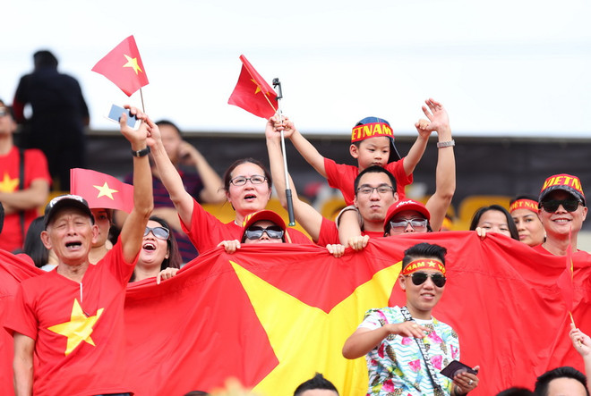 CĐV Việt Nam khó mua vé trận gặp U22 Thái Lan và U22 Indonesia ảnh 1