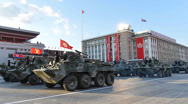 Video toàn cảnh lễ diễu binh phô trương sức mạnh của Triều Tiên ảnh 5