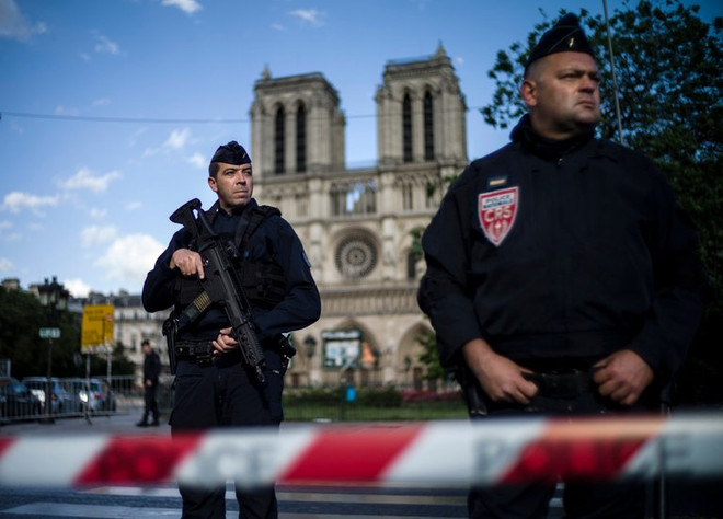 Tổng thống Pháp Macron sắp lập trung tâm chống khủng bố mới ảnh 1