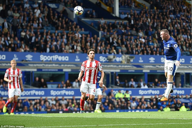 Rooney lập công giúp Everton giành trọn 3 điểm ở ngày ra quân ảnh 4