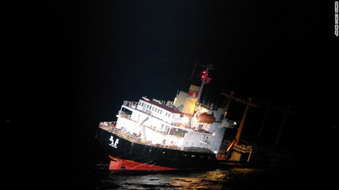 Nhật Bản cứu 26 công dân Triều Tiên bị đắm tàu tại Biển Hoa Đông ảnh 1