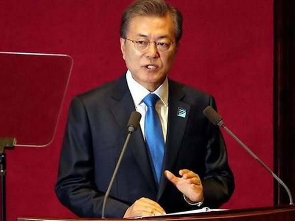 Tổng thống Hàn Quốc hối thúc thông qua dự thảo ngân sách 2018 ảnh 1