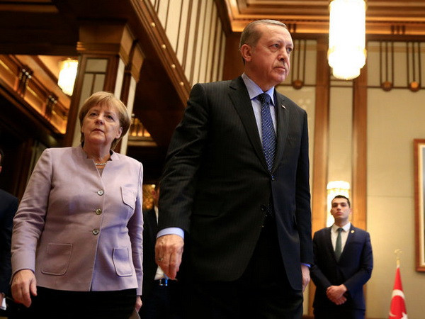 Ông Erdogan cáo buộc bà Merkel dùng "các biện pháp phátxít" ảnh 1