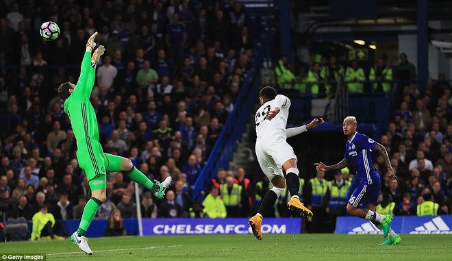 Chelsea ăn mừng chức vô địch bằng chiến thắng "siêu kịch tính" ảnh 3