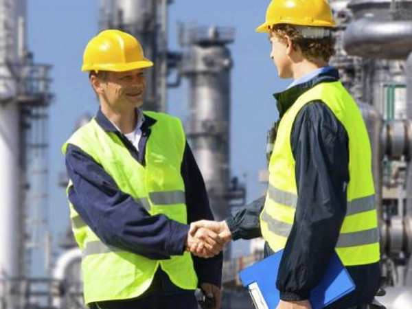 Iran thúc đẩy việc ký kết thỏa thuận khai thác khí đốt với Total ảnh 1