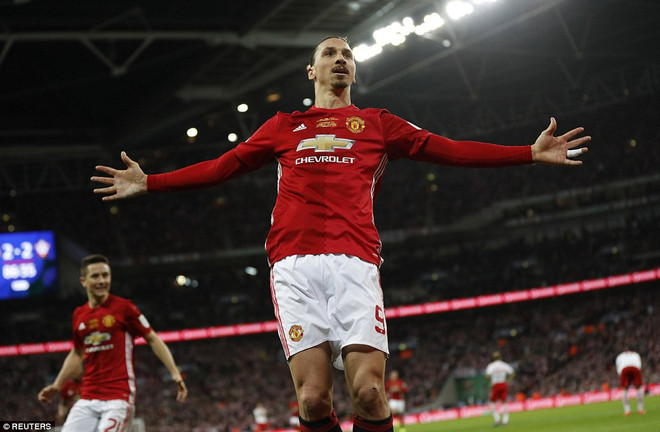 Ibrahimovic lập cú đúp, Manchester United đăng quang EFL Cup ảnh 2