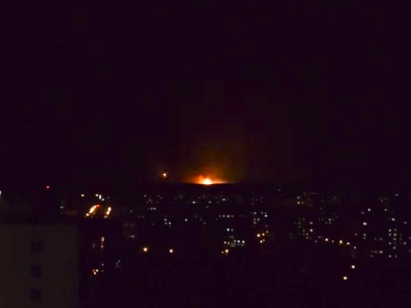Nổ lớn phá hủy kho vũ khí của Ukraine, nhiều người phải sơ tán ảnh 1