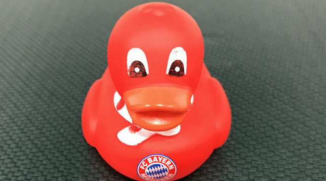 Trong tiếng Đức, từ ‘Ente’ vừa có nghĩa là con vịt, vừa có nghĩa là trò lừa bịp. Bayern lên tiếng về thương vụ "bom tấn" mang tên Ronaldo ảnh 2