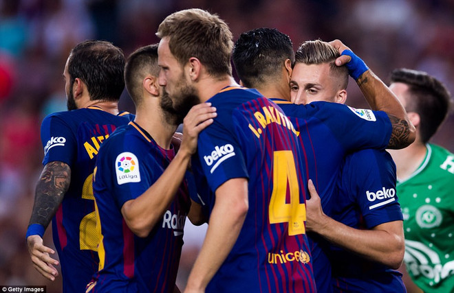 Barcelona đánh bại Chapecoense ở trận cầu nhiều cảm xúc ảnh 1
