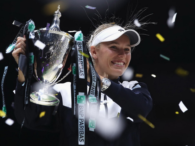 Người đẹp Caroline Wozniacki lần đầu đăng quang tại WTA Finals ảnh 1
