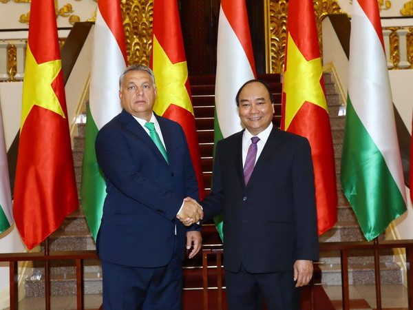 Thủ tướng Hungary kết thúc chuyến thăm chính thức Việt Nam ảnh 1