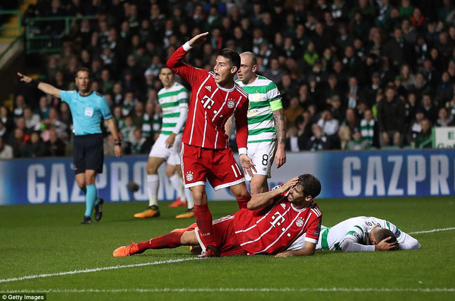 Cận cảnh Bayern Munich "đổ máu" giành vé vào vòng knock-out ảnh 4