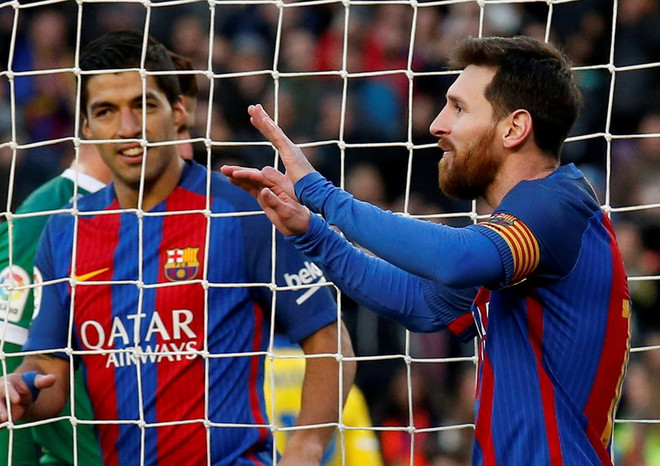 Thắng đậm 5-0, Barcelona "phả hơi nóng" vào gáy Real Madrid ảnh 1