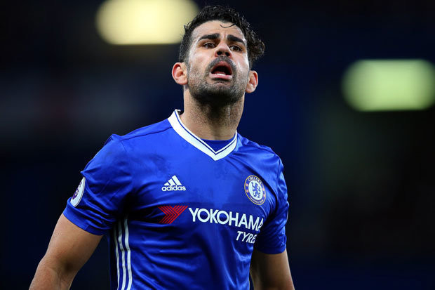 Diego Costa sắp phải rồi Chelsea. (Nguồn: Getty Images) Sốc: HLV Antonio Conte nhắn tin "đuổi" Diego Costa khỏi Chelsea ảnh 1