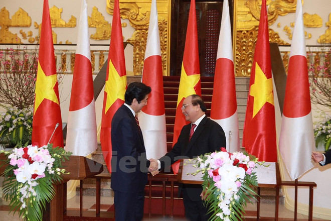 Thủ tướng Nguyễn Xuân Phúc hội đàm với Thủ tướng Nhật Bản Shinzo Abe ảnh 2