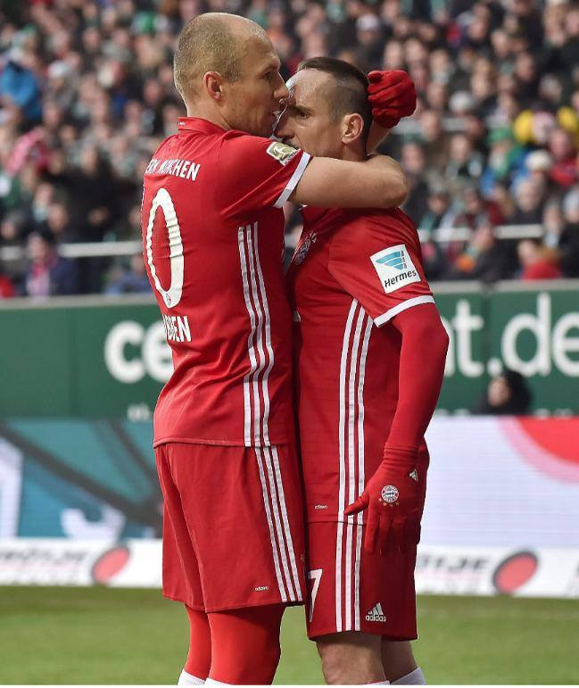 Bayern khiến người hâm mộ lo lắng trước trận "đại chiến" Arsenal ảnh 3