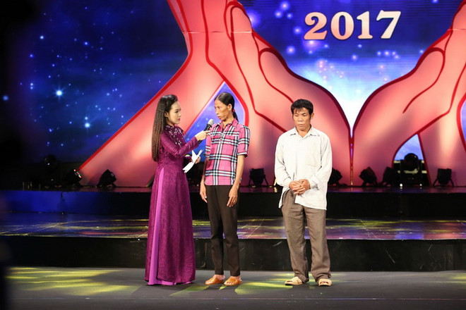Cầu truyền hình "Chung tay vì người nghèo" 2017 tại 2 điểm cầu ảnh 3