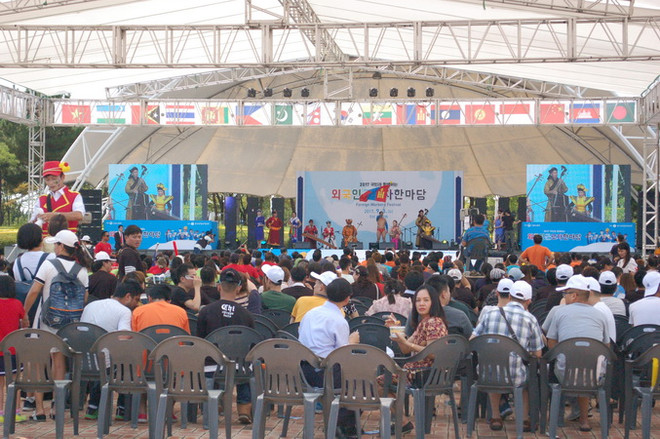 Lao động Việt Nam tham dự Lễ hội lao động nước ngoài ở Hàn Quốc ảnh 2