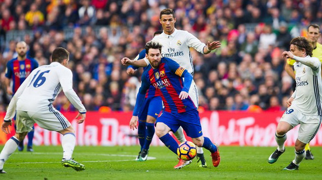 Ronaldo xuất sắc nhất năm 2016: Hãy ghi nhớ thời đại này! ảnh 2