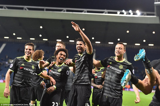 Chelsea chính thức đăng quang Premier League sớm hai vòng đấu ảnh 1