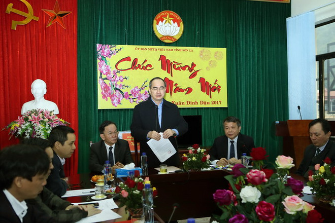 Chủ tịch ​Ủy ban MTTQ Việt Nam thăm, tặng quà Tết tại Sơn La ảnh 2