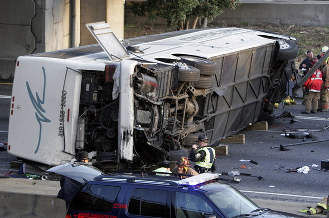 Tai nạn kinh hoàng ở Trung Quốc, ít nhất 10 người thiệt mạng ảnh 1