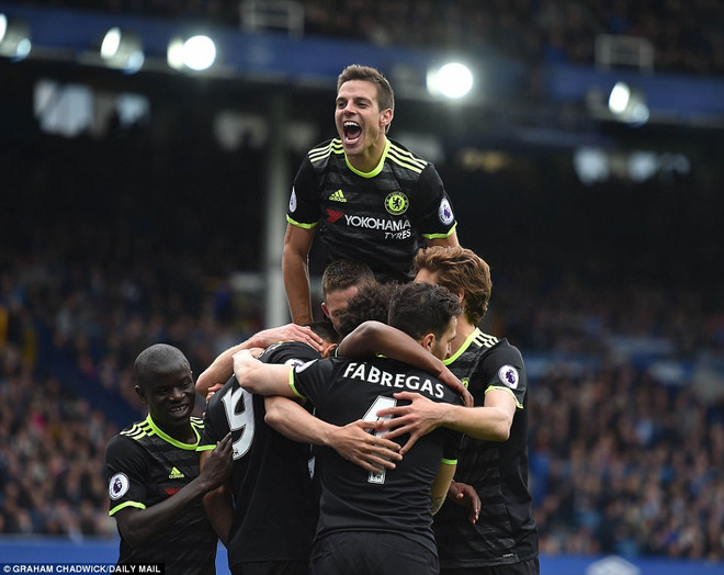 Hạ gục Arsenal, Tottenham cạnh tranh quyết liệt với Chelsea ảnh 2