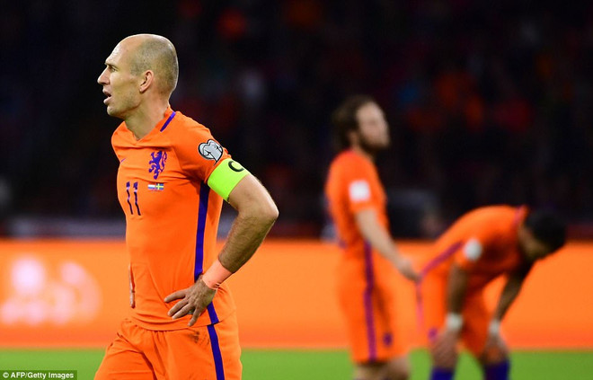 Arjen Robben và đồng đội lỡ hẹn World Cup 2018. Tuyển Pháp thẳng tiến đến Nga, Hà Lan bị loại khỏi World Cup ảnh 3