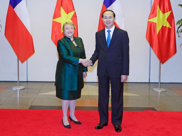 Chủ tịch nước chủ trì Quốc yến chào mừng Tổng thống Chile ảnh 1