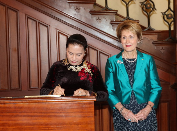 Chủ tịch Quốc hội Nguyễn Thị Kim Ngân gặp Thống đốc bang Tây Australia ảnh 2