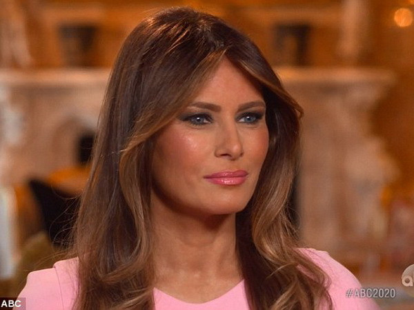 Vợ ông Trump kiện tờ Daily Mail vì bị bôi nhọ nặng nề danh tiếng ảnh 1