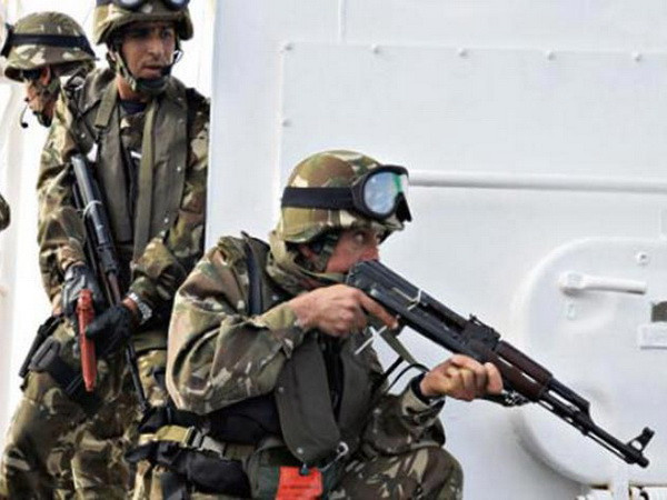 Algeria tiêu diệt hai phần tử nguy hiểm, thu giữ nhiều vũ khí ảnh 1