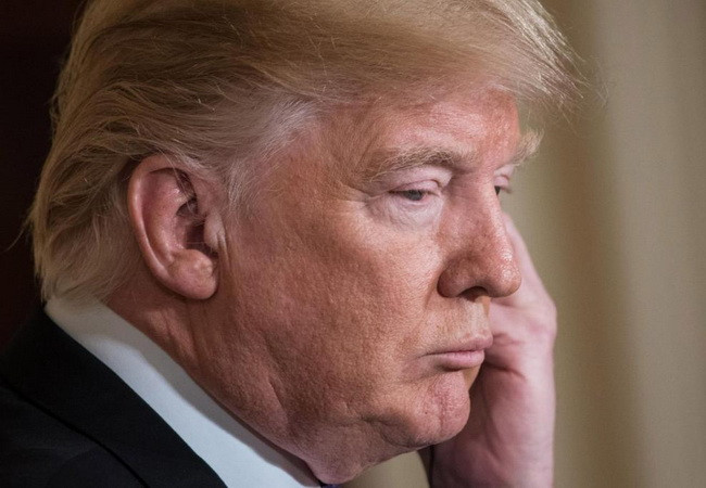 Ông Trump bỏ quy định chống tham nhũng trong ngành năng lượng ảnh 1