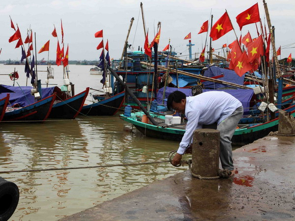 Triển khai đồng bộ các phương án ứng phó với bão số 2 ảnh 1