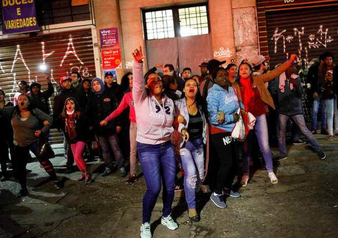 Brazil: Biểu tình phản đối chính sách khắc khổ biến thành bạo loạn ảnh 1