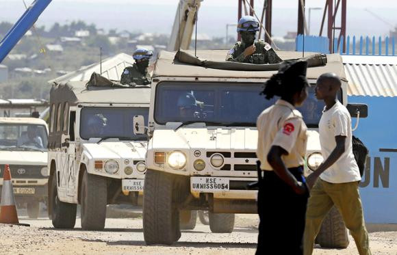 Nhật Bản muốn cung cấp các xe vận tải quân sự cho Việt Nam ảnh 1