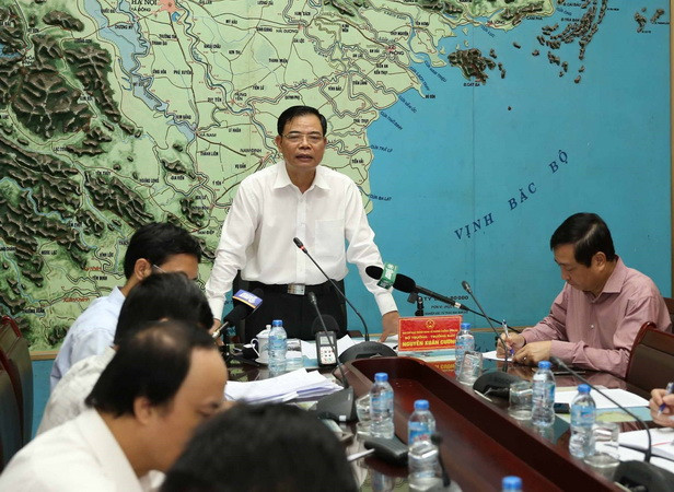 ​Triển khai các biện pháp cấp bách ứng phó với bão và mưa lũ ảnh 1