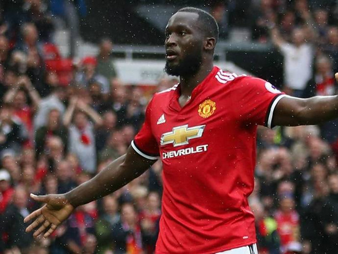 Lukaku san bằng kỷ lục ghi bàn của huyền thoại Andy Cole ảnh 1