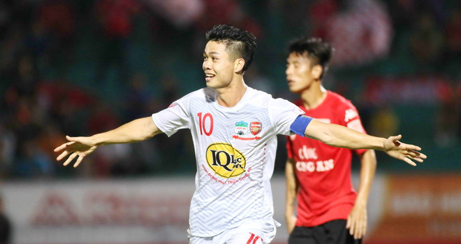 Công Phượng lập công, Hoàng Anh Gia Lai leo lên tốp 4 V-League ảnh 1