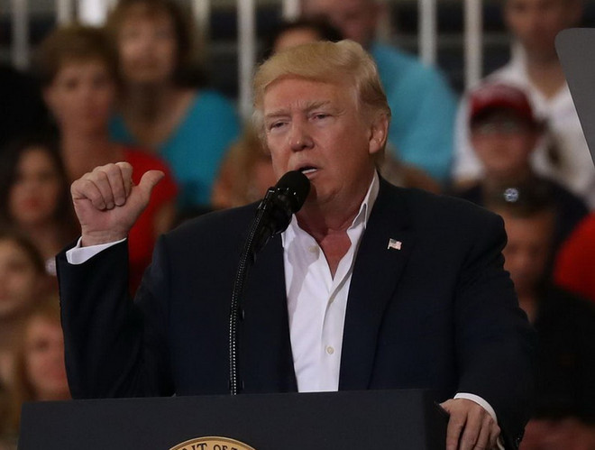 Điểm lại 18 lần Donald Trump nói rằng Mỹ không nên ném bom Syria ảnh 1