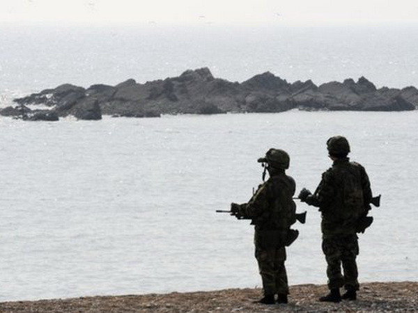 Thuyền Triều Tiên vượt qua biên giới tiến vào vùng biển Hàn Quốc ảnh 1