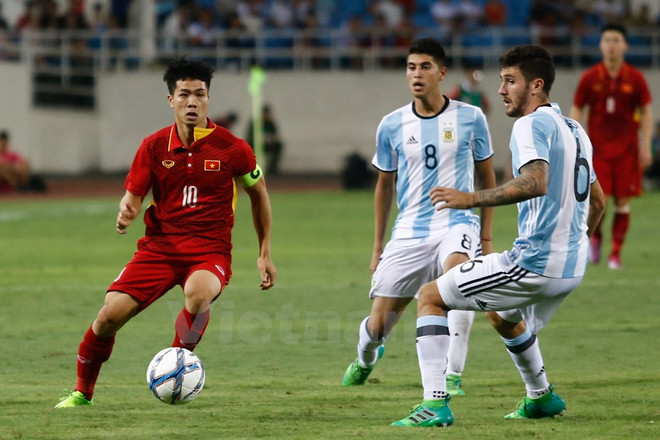U22 Việt Nam thảm bại 0-5 trước U20 Argentina tại Mỹ Đình ảnh 1