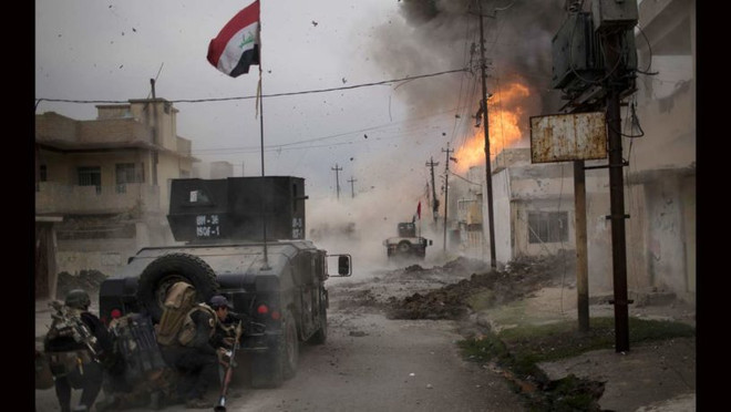 IS bất ngờ tấn công chốt biên phòng Iraq, sát hại 15 binh sĩ ảnh 1