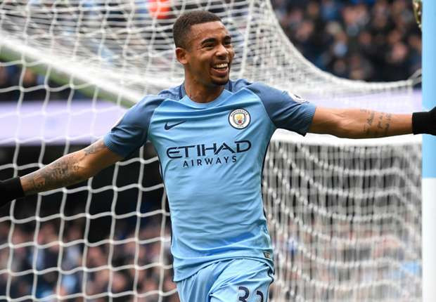 Gabriel Jesus tỏa sáng ở Man City: Điểm đến nào cho Aguero? ảnh 2