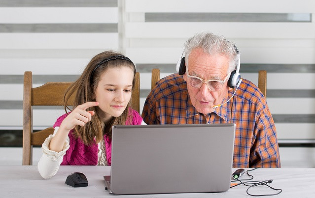 Italy có tỷ lệ sử dụng Internet thấp thứ hai Liên minh châu Âu ảnh 1